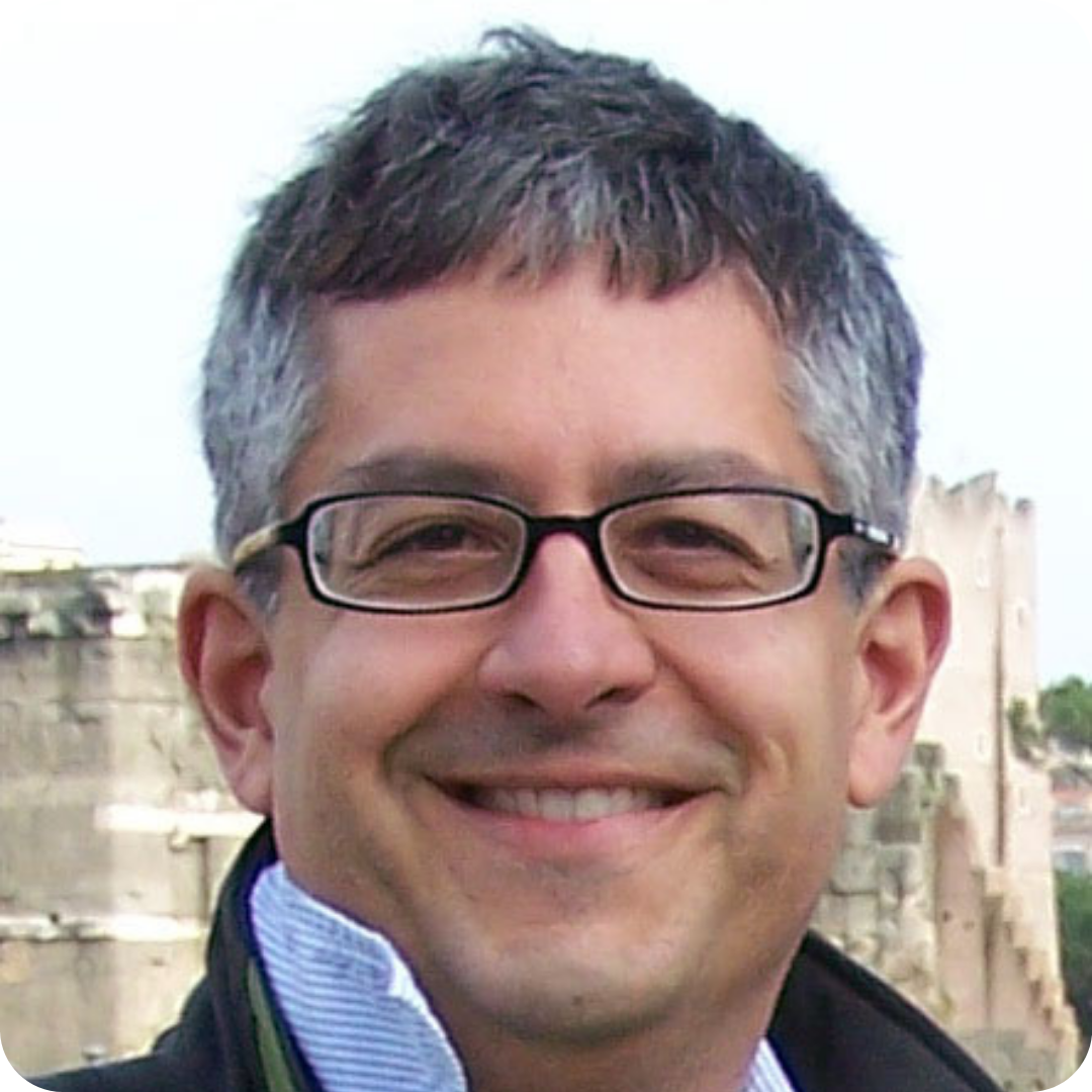 photo of author-illustrator Kevin Sylvester